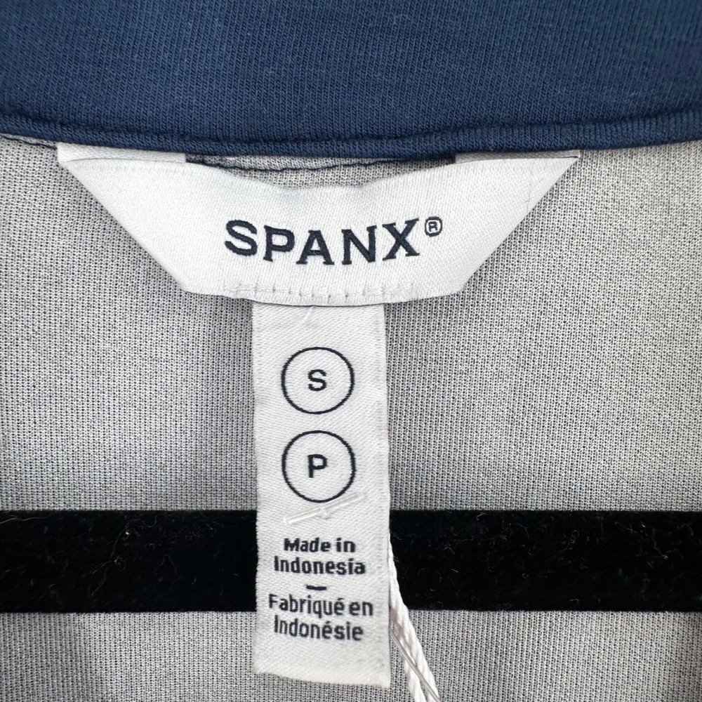 NWT SPANX AirEssentials Cardigan Navy Stripe Button Front Long Sleeve Size‎ S - Picture 3 of 9